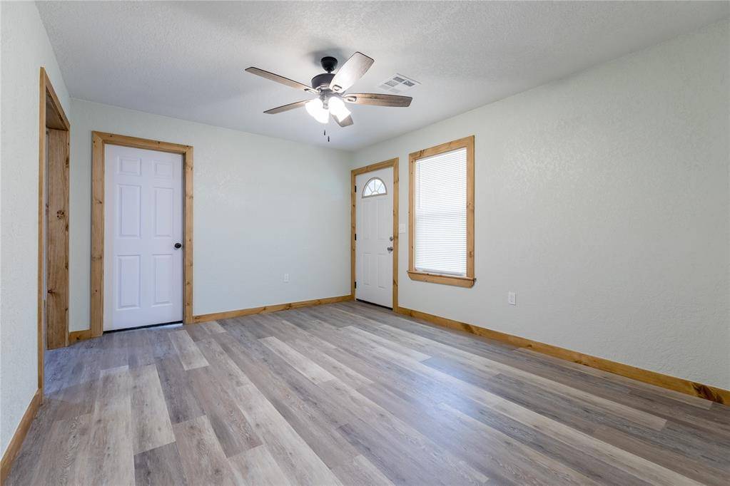 Elk City, OK 73644,402 Mcarthur BLVD