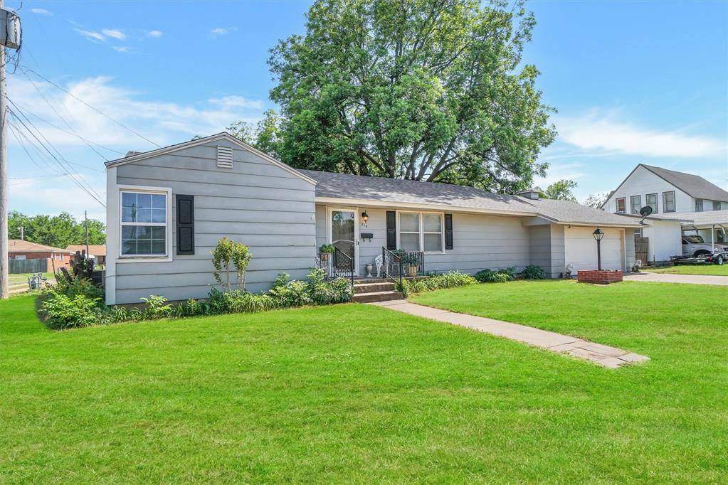 Mangum, OK 73554,214 E Van Buren ST