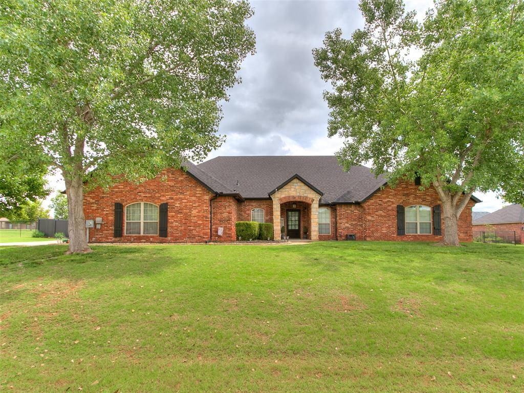 Edmond, OK 73025,14302 Cottonwood DR