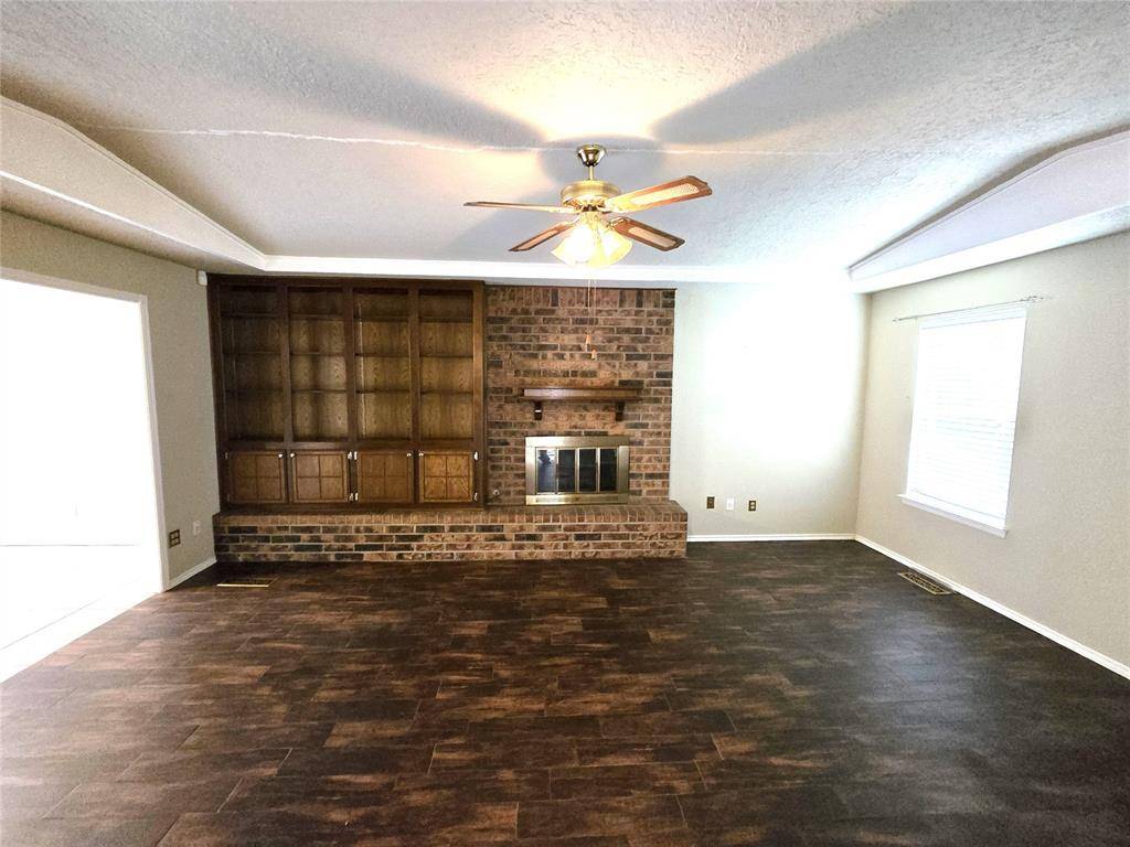 Moore, OK 73160,3512 Tiffany DR