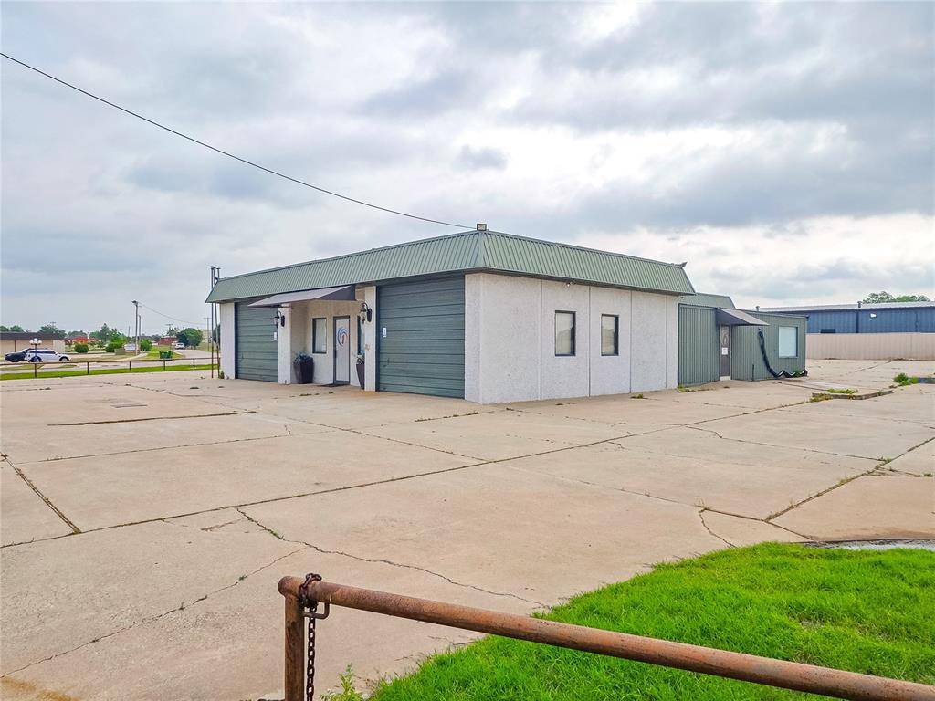 Yukon, OK 73099,401 S Ranchwood
