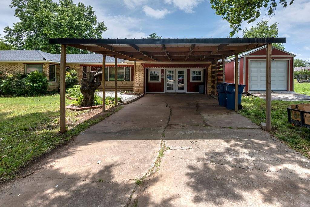 Duncan, OK 73533,808 Palm DR