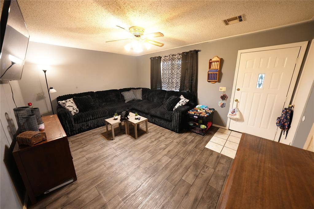 Tecumseh, OK 74873,Address not disclosed