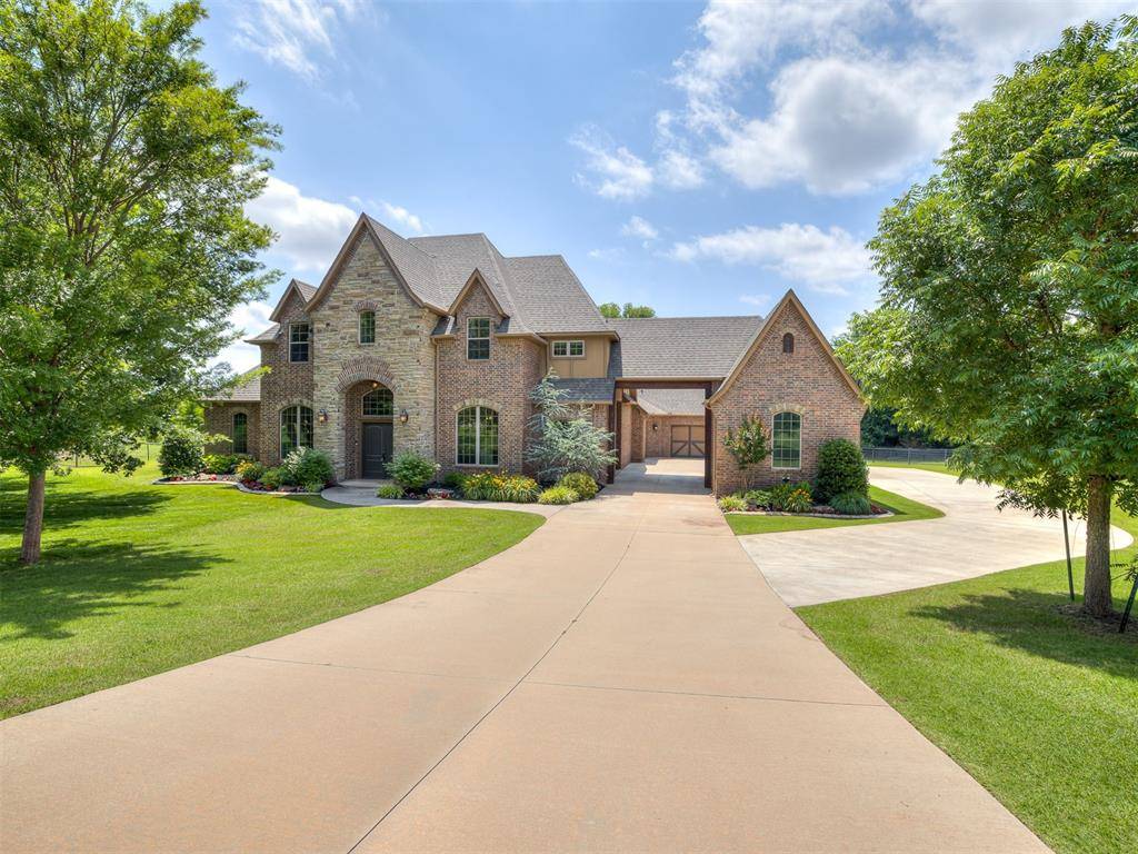 Edmond, OK 73034,5516 Chateau LN