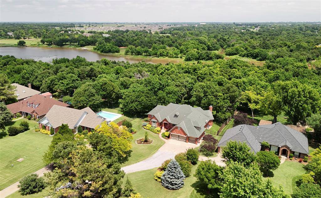 Edmond, OK 73034,14050 S Broadway ST