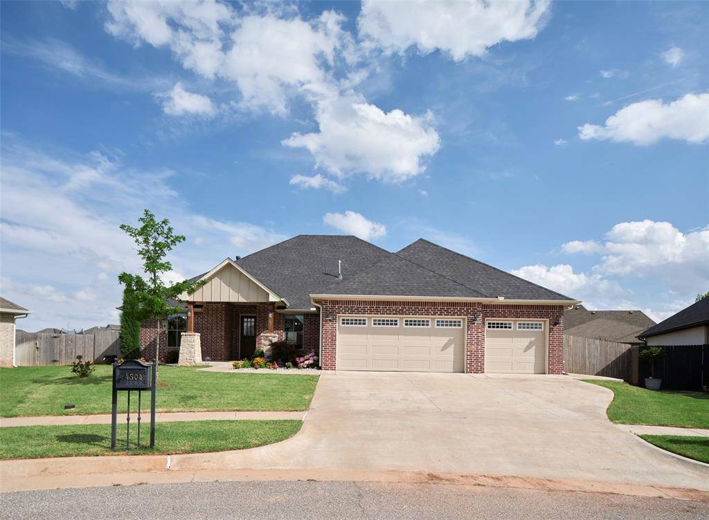 Edmond, OK 73013,4304 NW 154th PL
