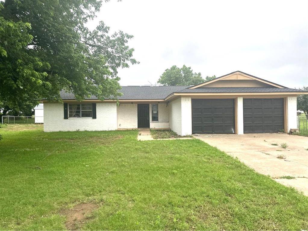 Chickasha, OK 73018,854 County Road 1315 RD
