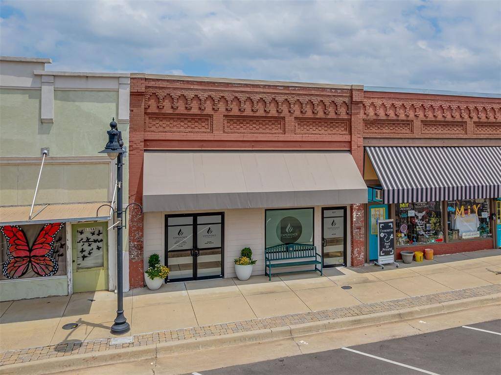 Tecumseh, OK 74873,117 N Bdwy