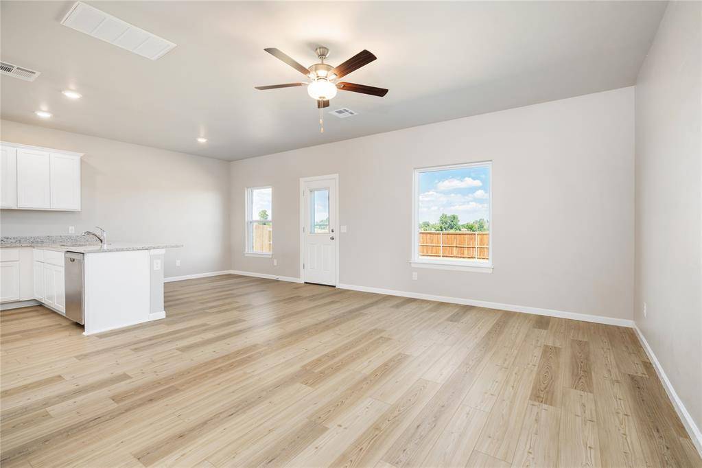 Tuttle, OK 73089,5410 Mac RD