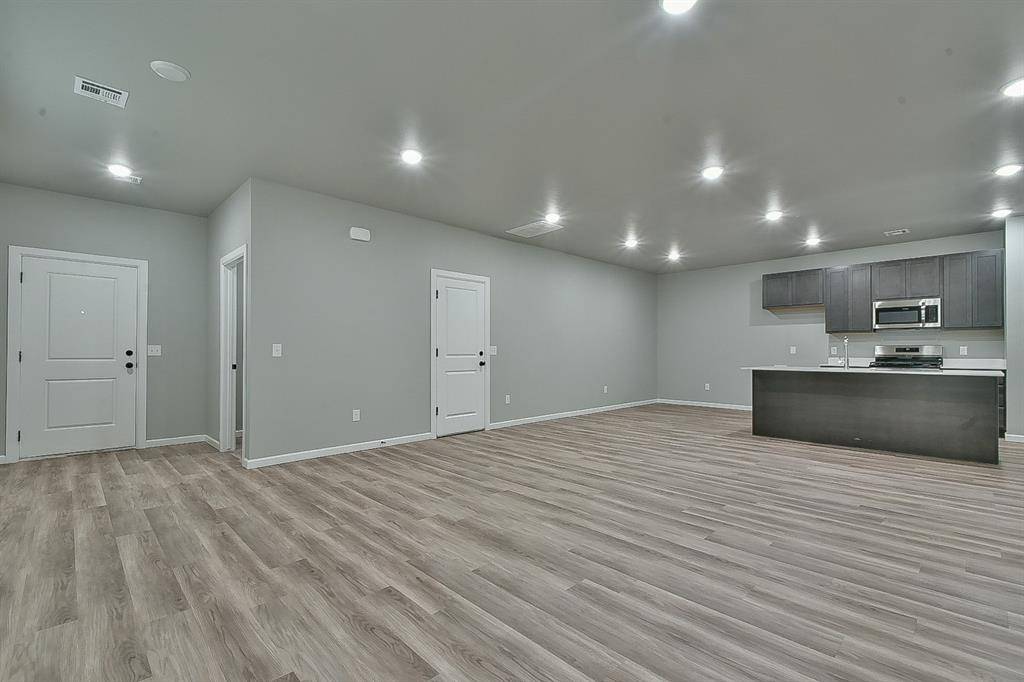 Midwest City, OK 73130,2807 Josie CIR