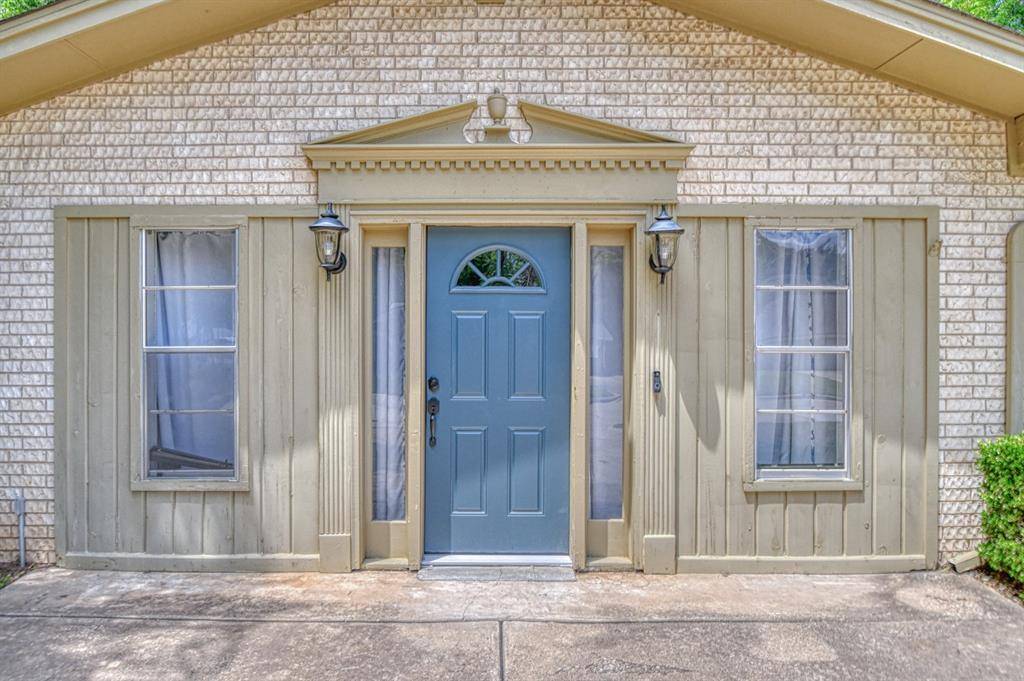 Norman, OK 73072,1439 Greenbriar DR