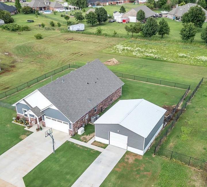 Edmond, OK 73025,13091 Mannington RD