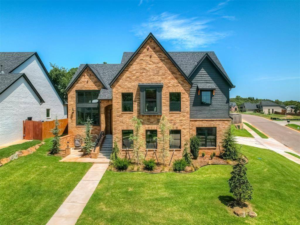 Edmond, OK 73034,7325 Skipping Stone DR