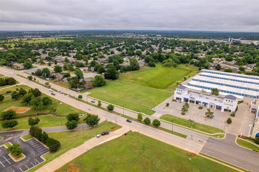 Edmond, OK 73003,1500 N Kelly AVE