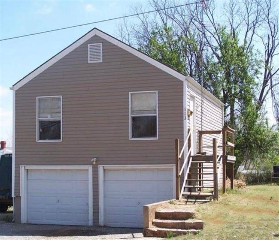 Chickasha, OK 73018,925 W CHICKASHA AVE