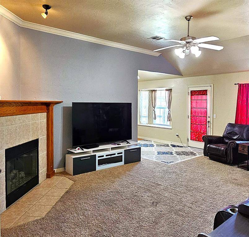 Yukon, OK 73099,1016 Westridge DR