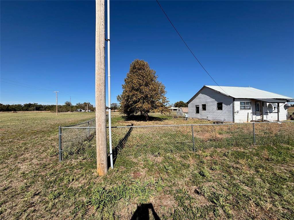 Tipton, OK 73570,100 Debra DR