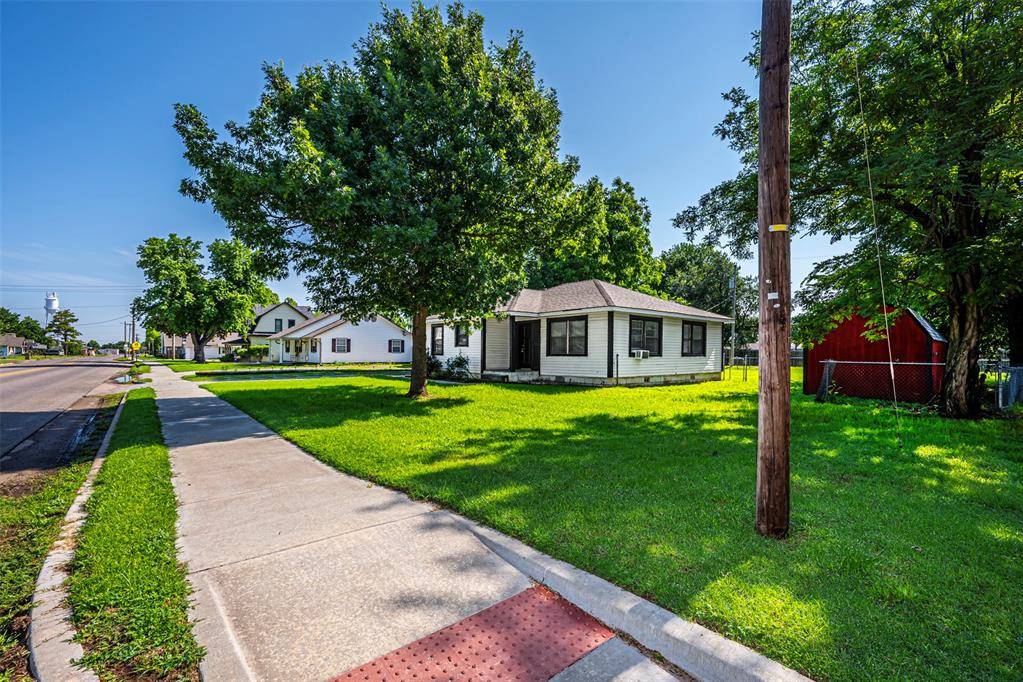 Tuttle, OK 73089,406 SW 4th ST