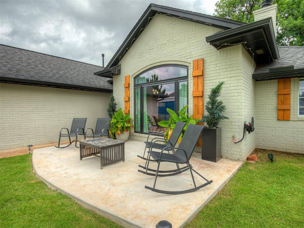 Edmond, OK 73012,18112 Scarlet Oak LN