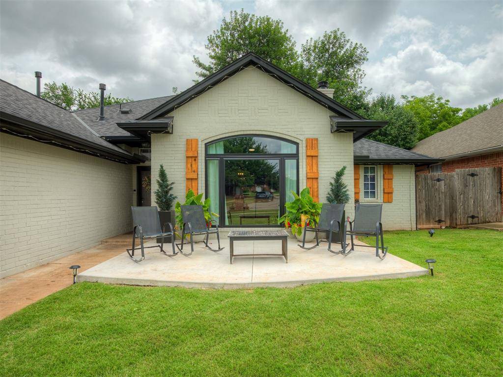 Edmond, OK 73012,18112 Scarlet Oak LN