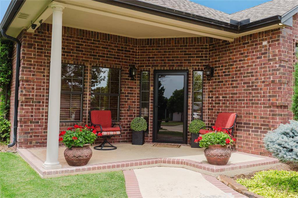 Elk City, OK 73644,207 Foxridge RD