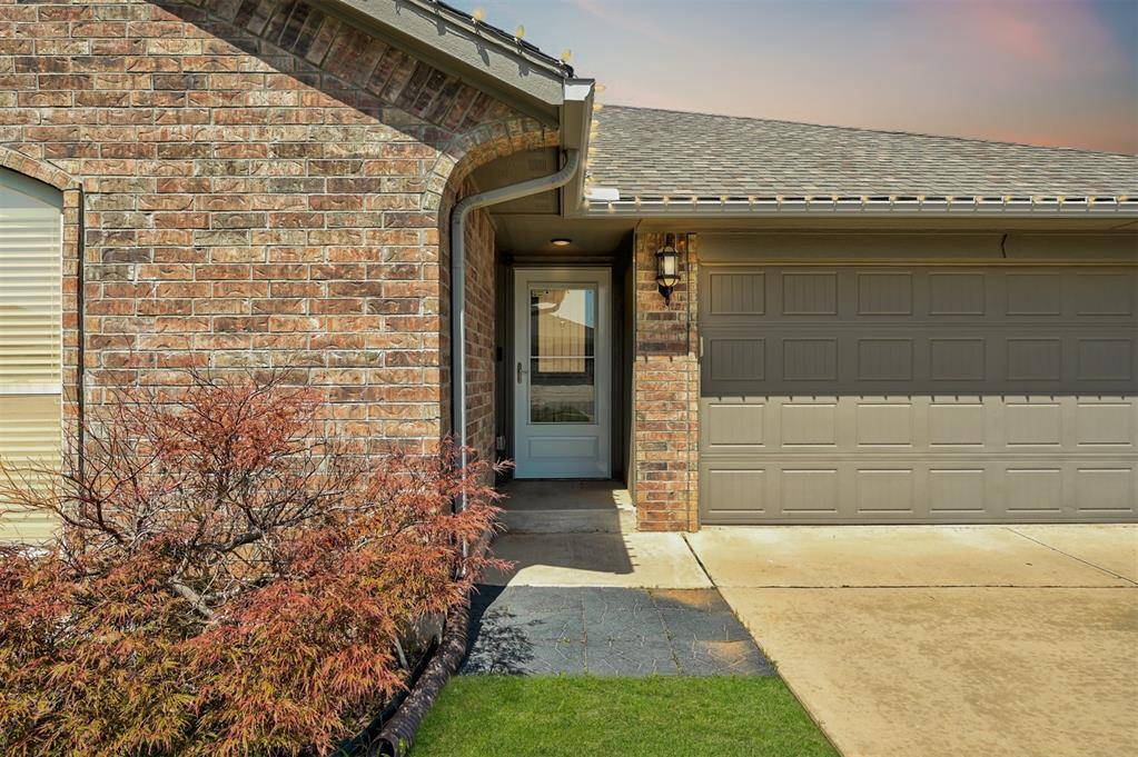 Yukon, OK 73099,1109 Hickory Creek DR