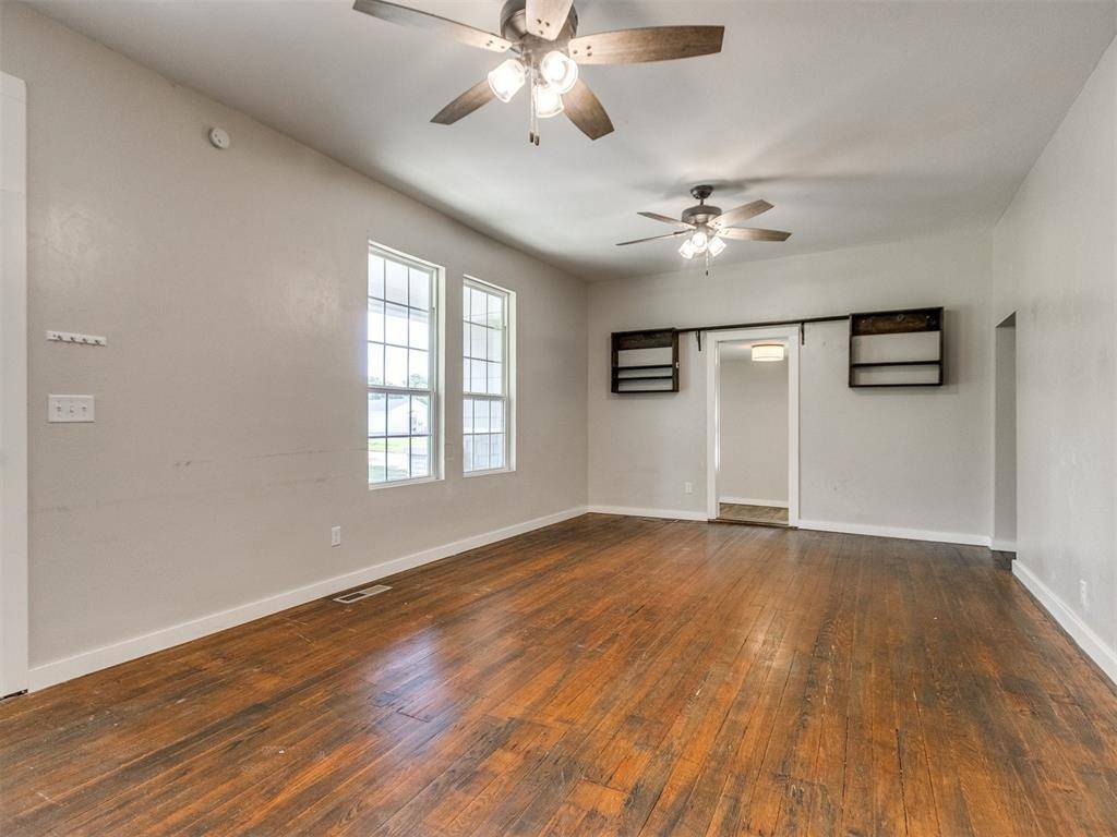 Purcell, OK 73080,529 S 2nd AVE