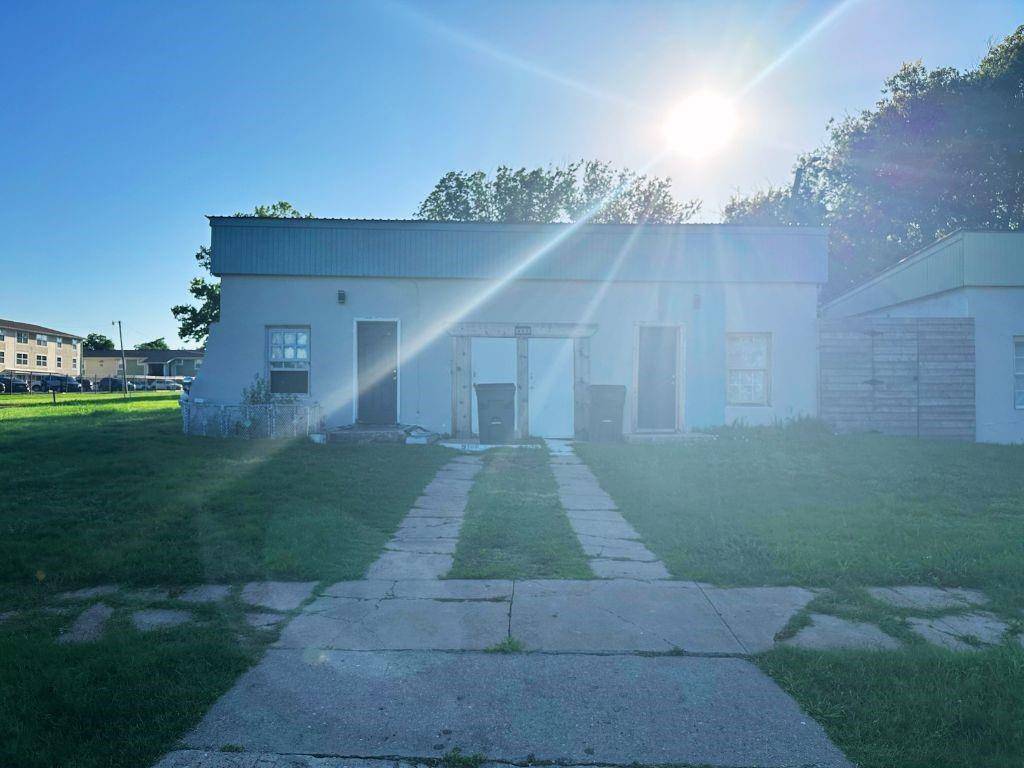 Lawton, OK 73507,402 NW 3rd ST