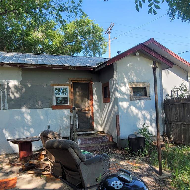 Woodward, OK 73801,608 7th ST