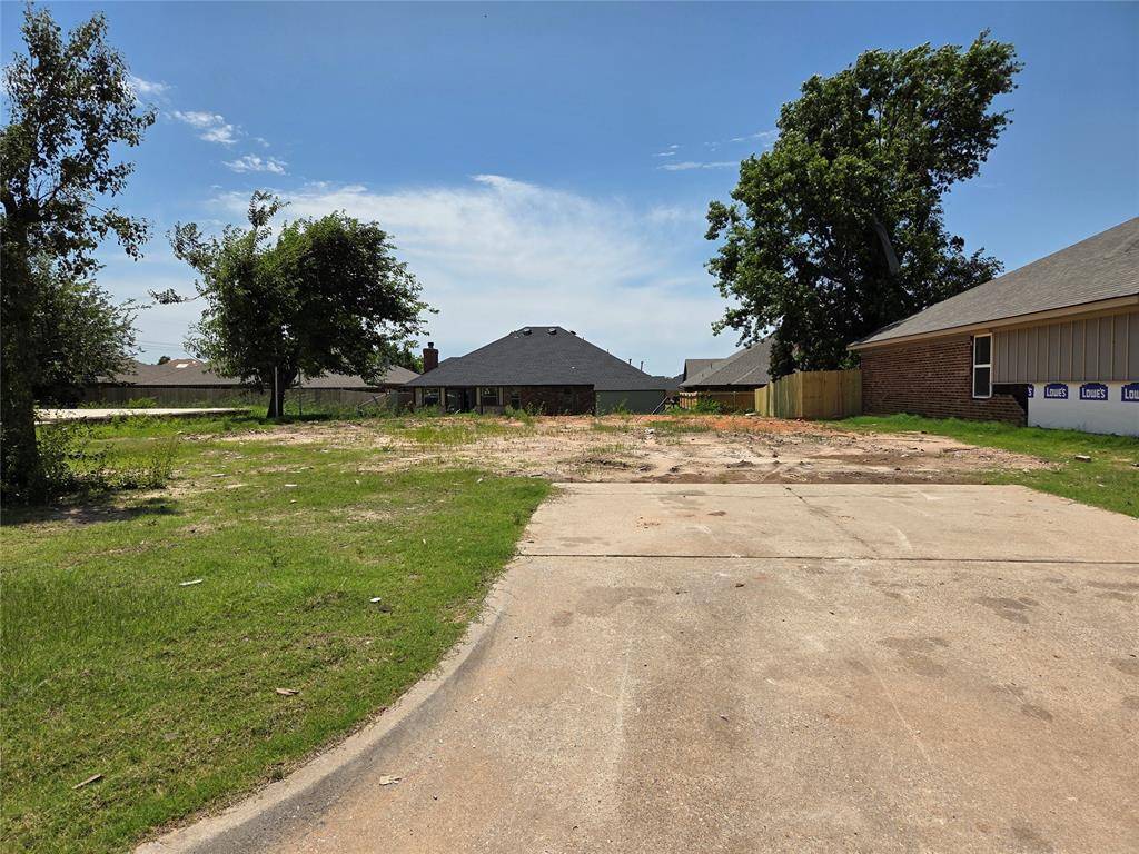 Oklahoma City, OK 73135,8421 Stonewood DR