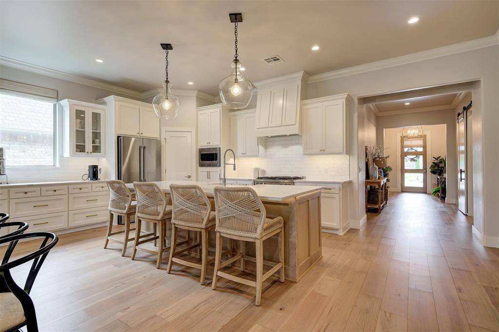 Edmond, OK 73034,209 Pont De Normandie CT