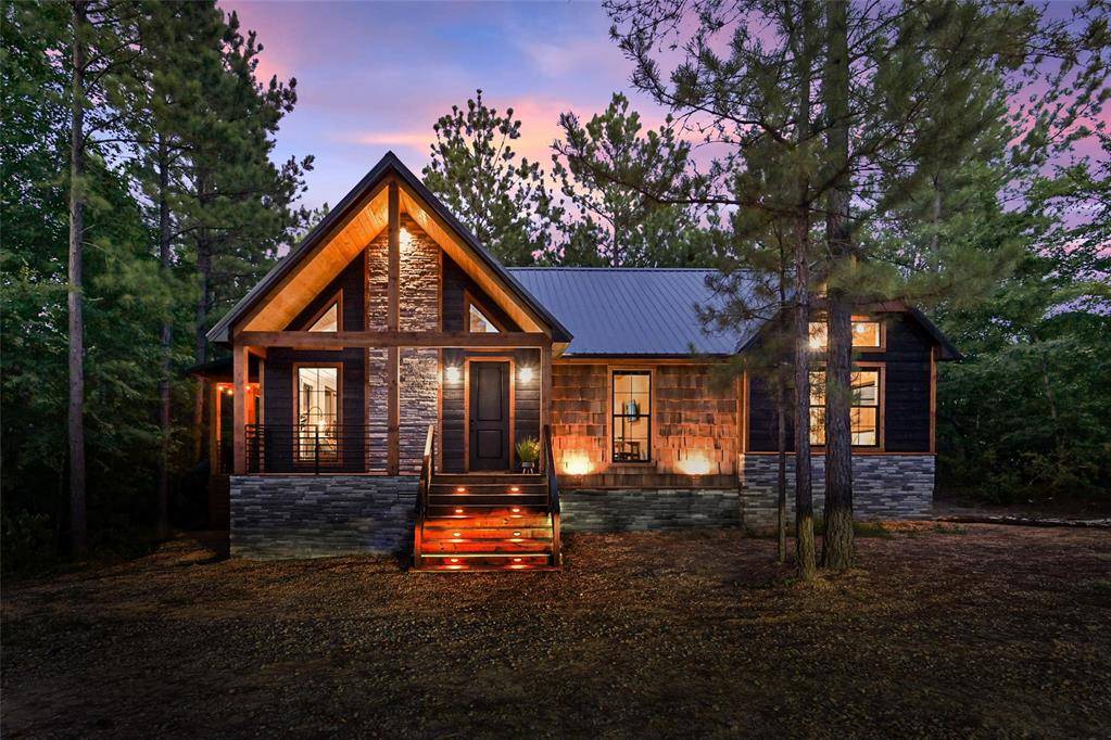 Broken Bow, OK 74728,42 Hickory Ridge RD