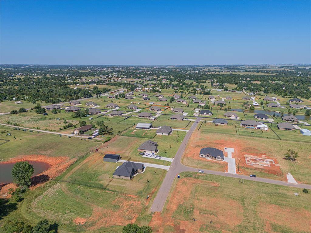 Blanchard, OK 73010,979 County Street 2984