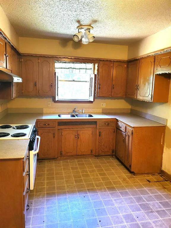 Del City, OK 73115,905 Shalimar DR