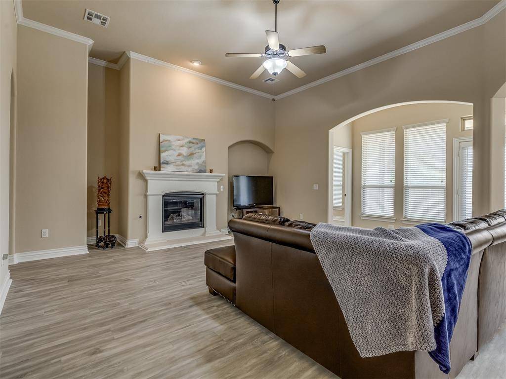 Edmond, OK 73013,2500 Cordgrass LN