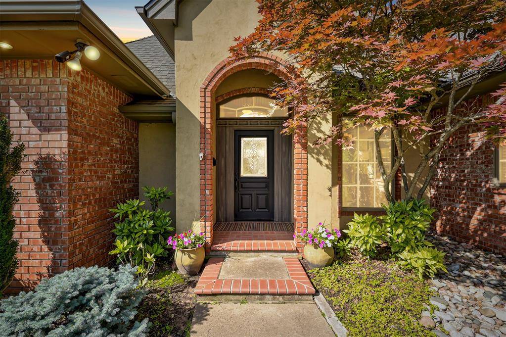 Edmond, OK 73034,825 Crystal Creek PL