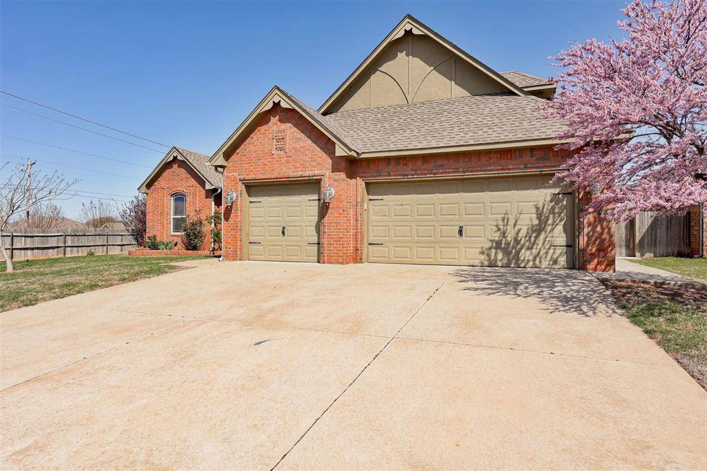 Norman, OK 73072,1201 Monterey DR
