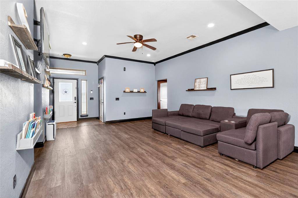 Elgin, OK 73538,5901 NE Watts RD