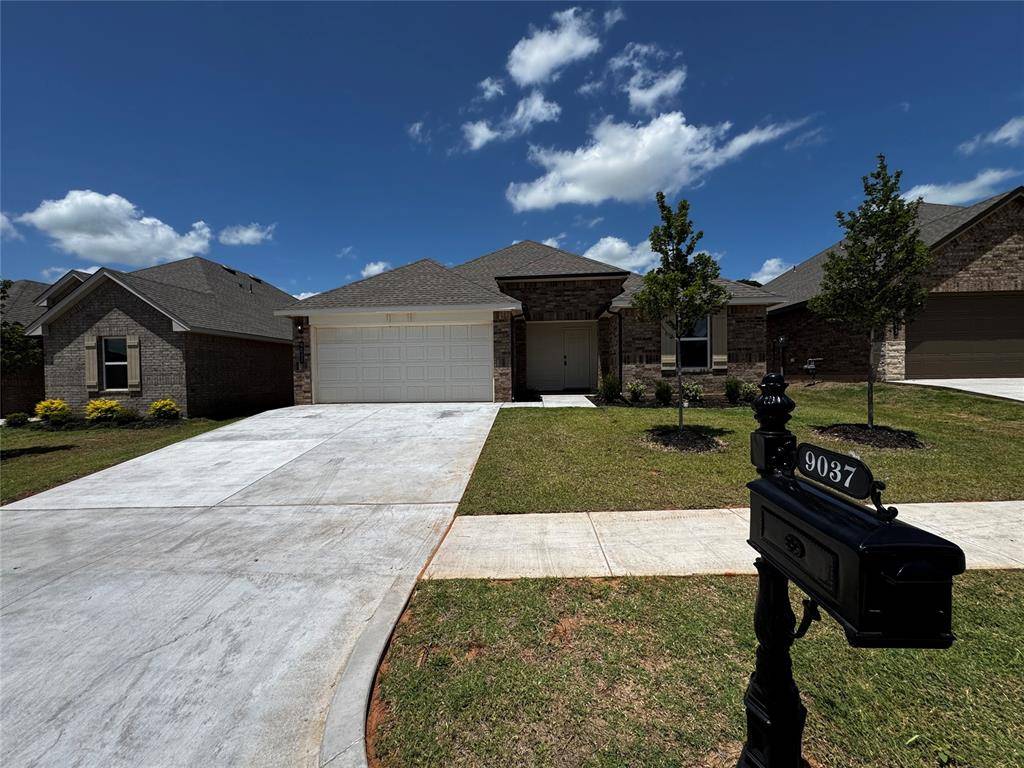 Yukon, OK 73099,9037 NW 149th ST