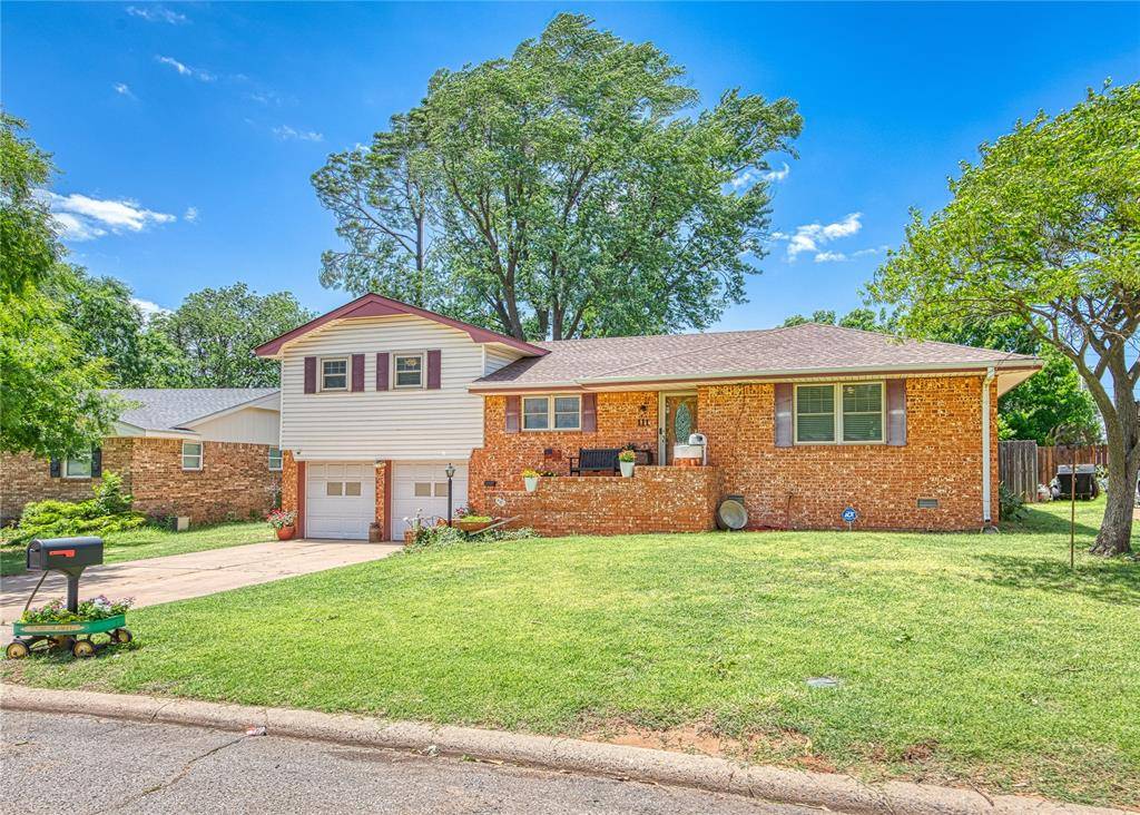 Elk City, OK 73644,111 Ramsey PL