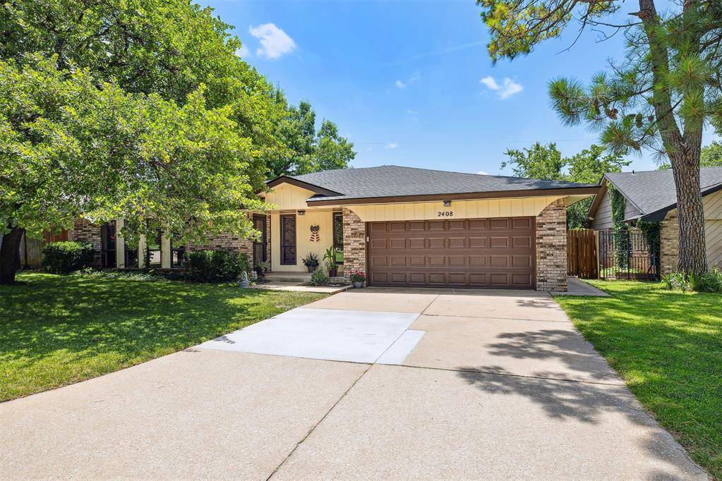 Edmond, OK 73013,2408 Shady Tree LN