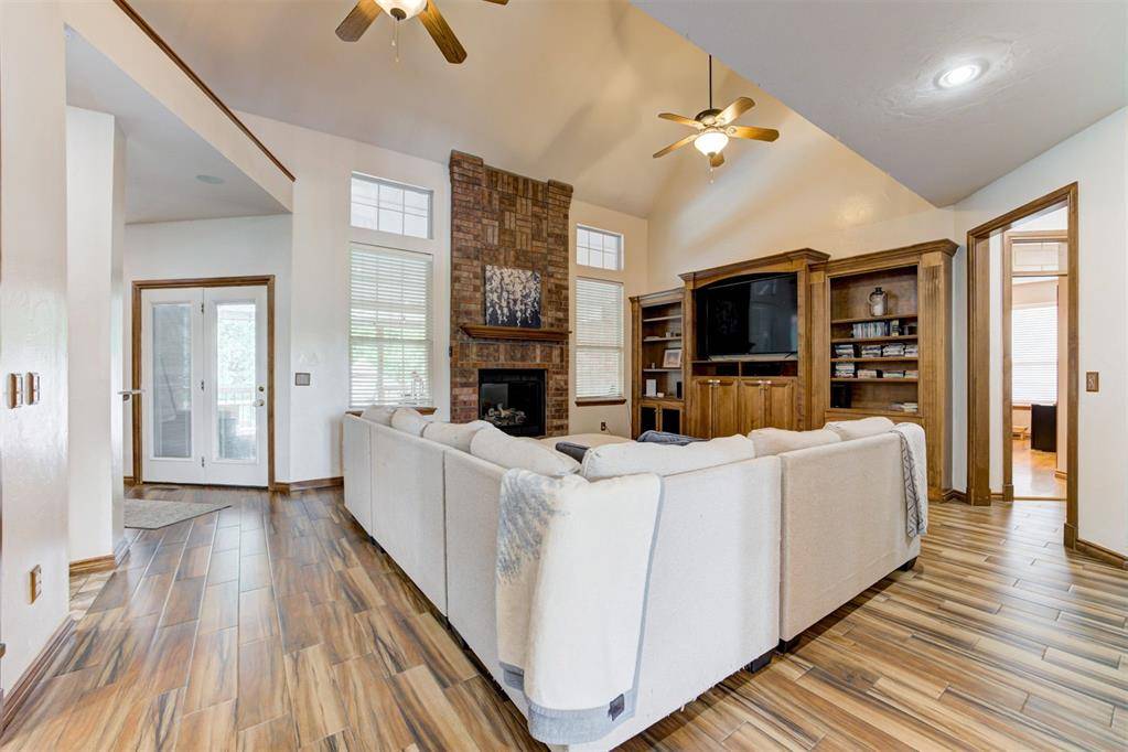 Mustang, OK 73064,11409 SW 109th ST