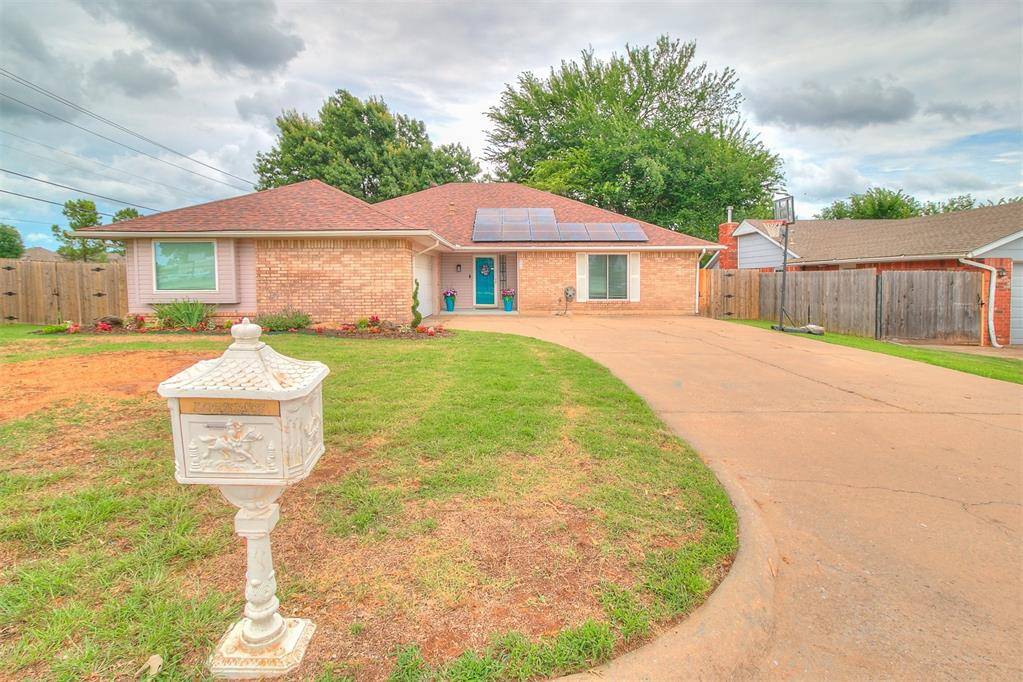 Midwest City, OK 73130,100 Three Oaks DR