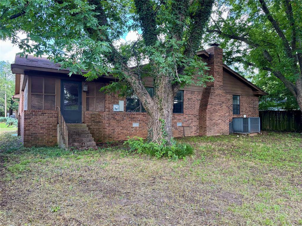 Healdton, OK 73438,53 Francis ST
