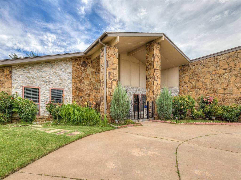 Oklahoma City, OK 73162,6317 Hyde Park DR