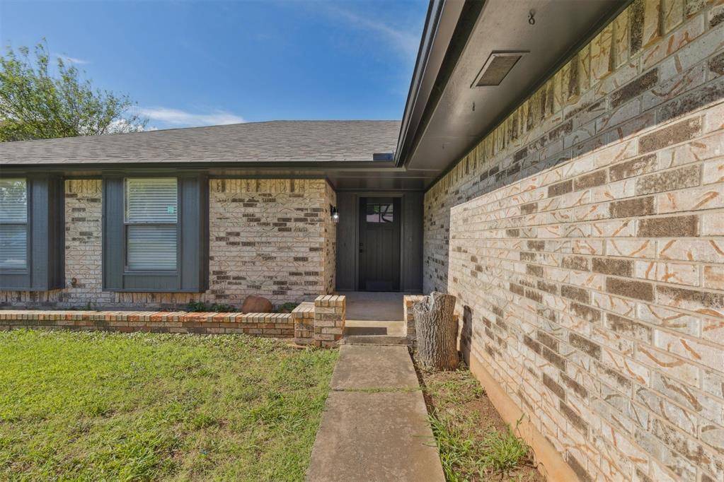 Edmond, OK 73013,100 Pueblo #9037873756