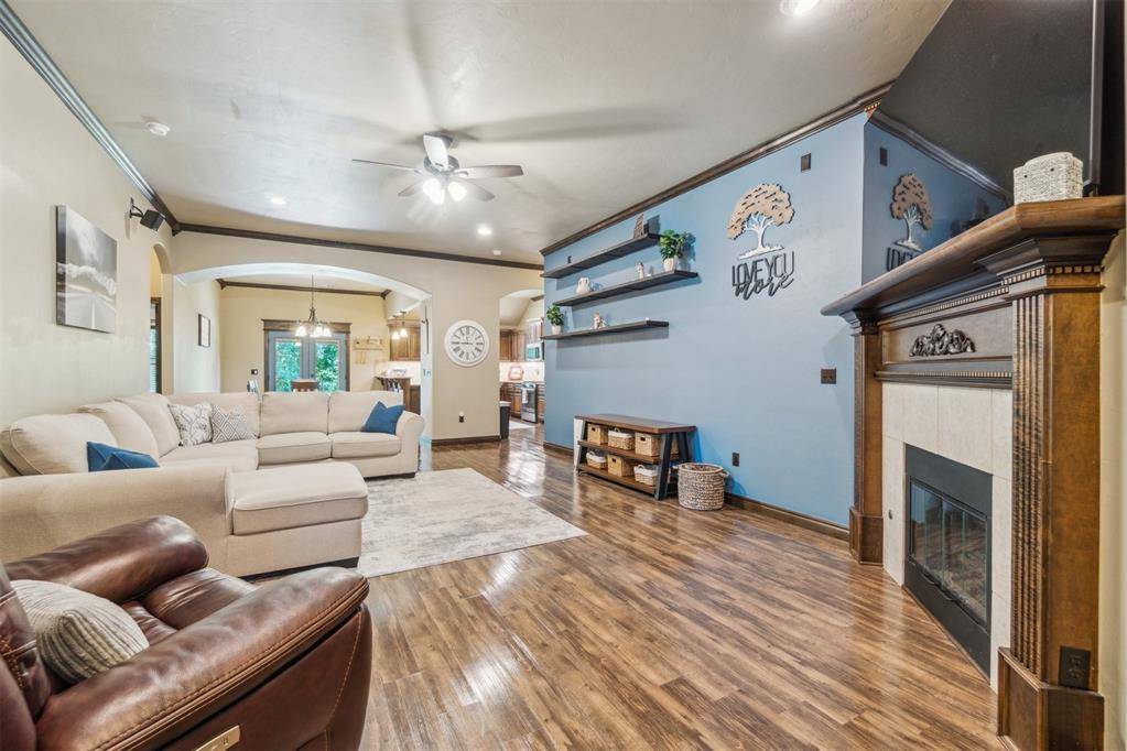 Norman, OK 73071,3301 Wood Valley RD