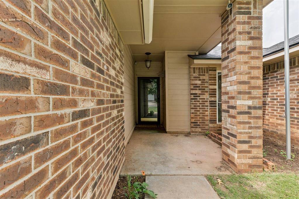 Edmond, OK 73003,1729 Dena DR