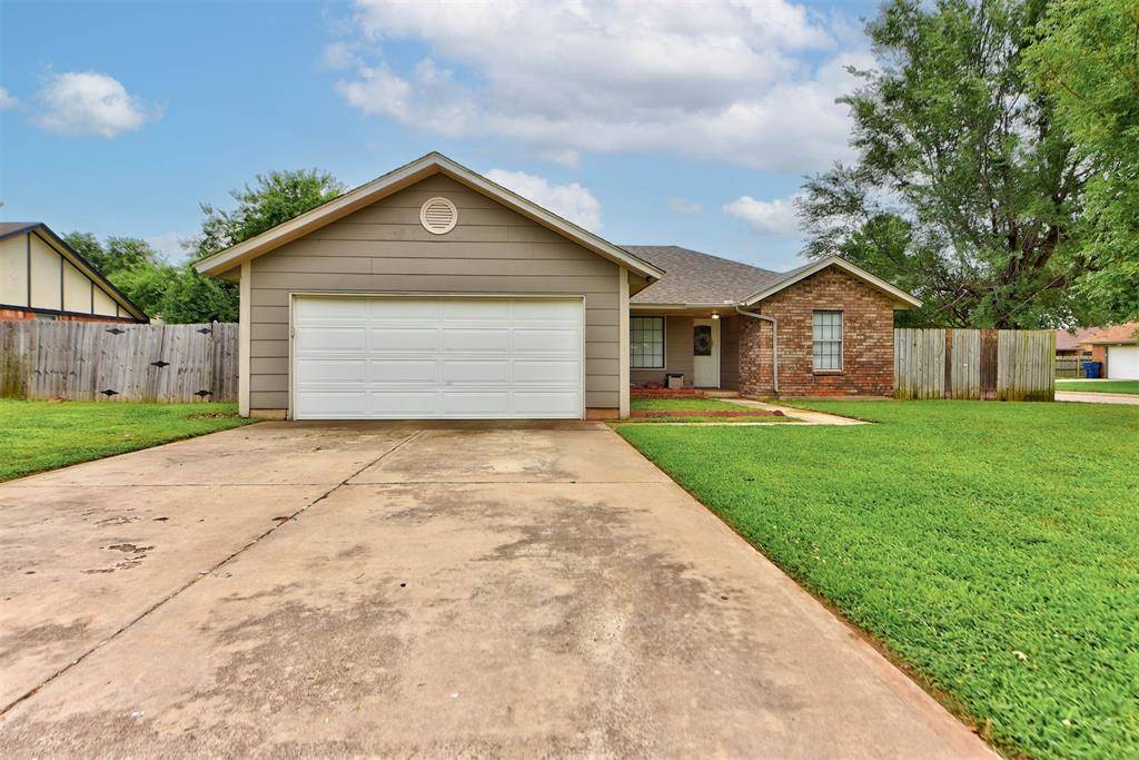 Mustang, OK 73064,442 W Apple Branch WAY