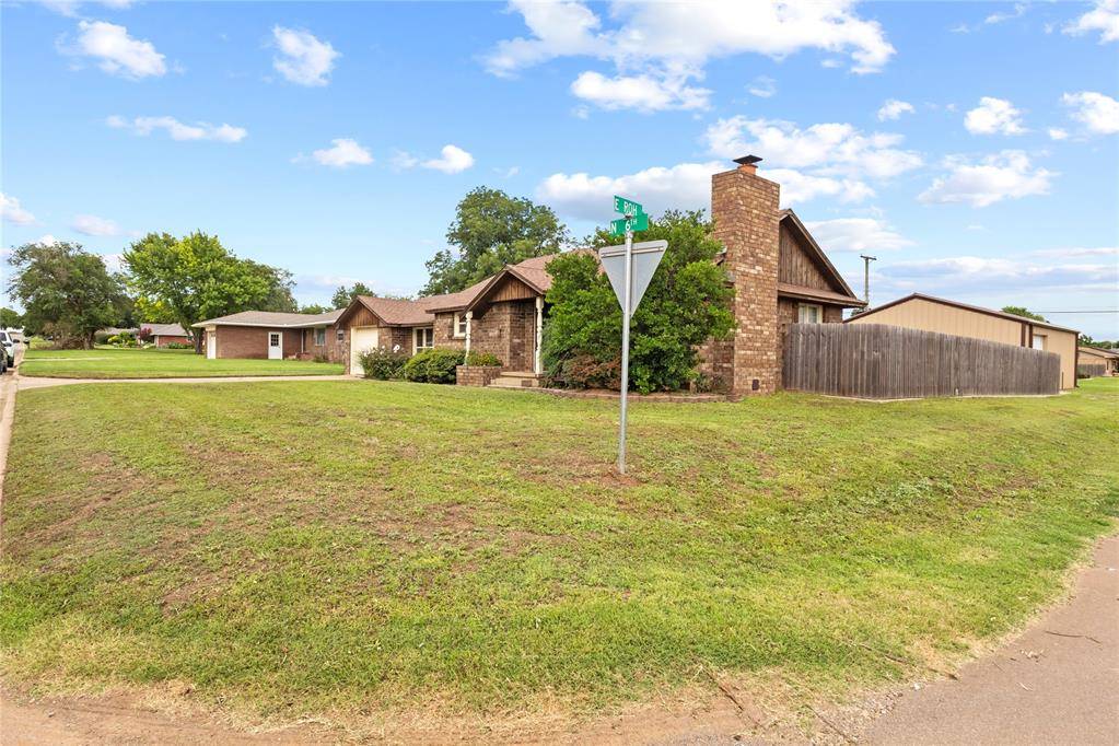 Thomas, OK 73669,801 N 6th ST